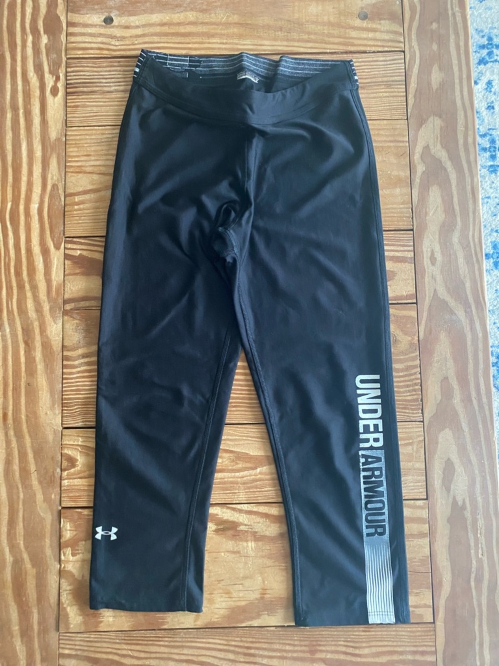 Under Armour Black Capri Leggings with Side Branding